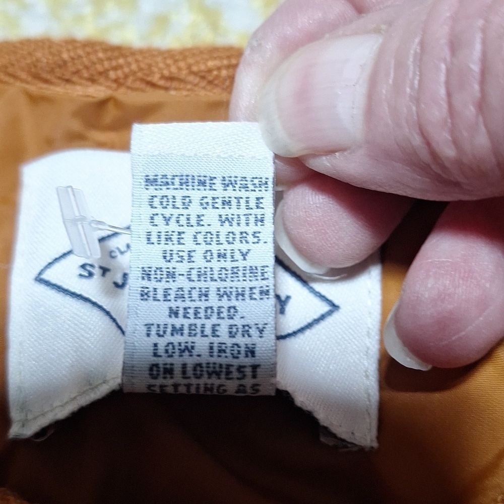 NWT St John's Bay orange all weather coat, with pockets. - Picture 9 of 12